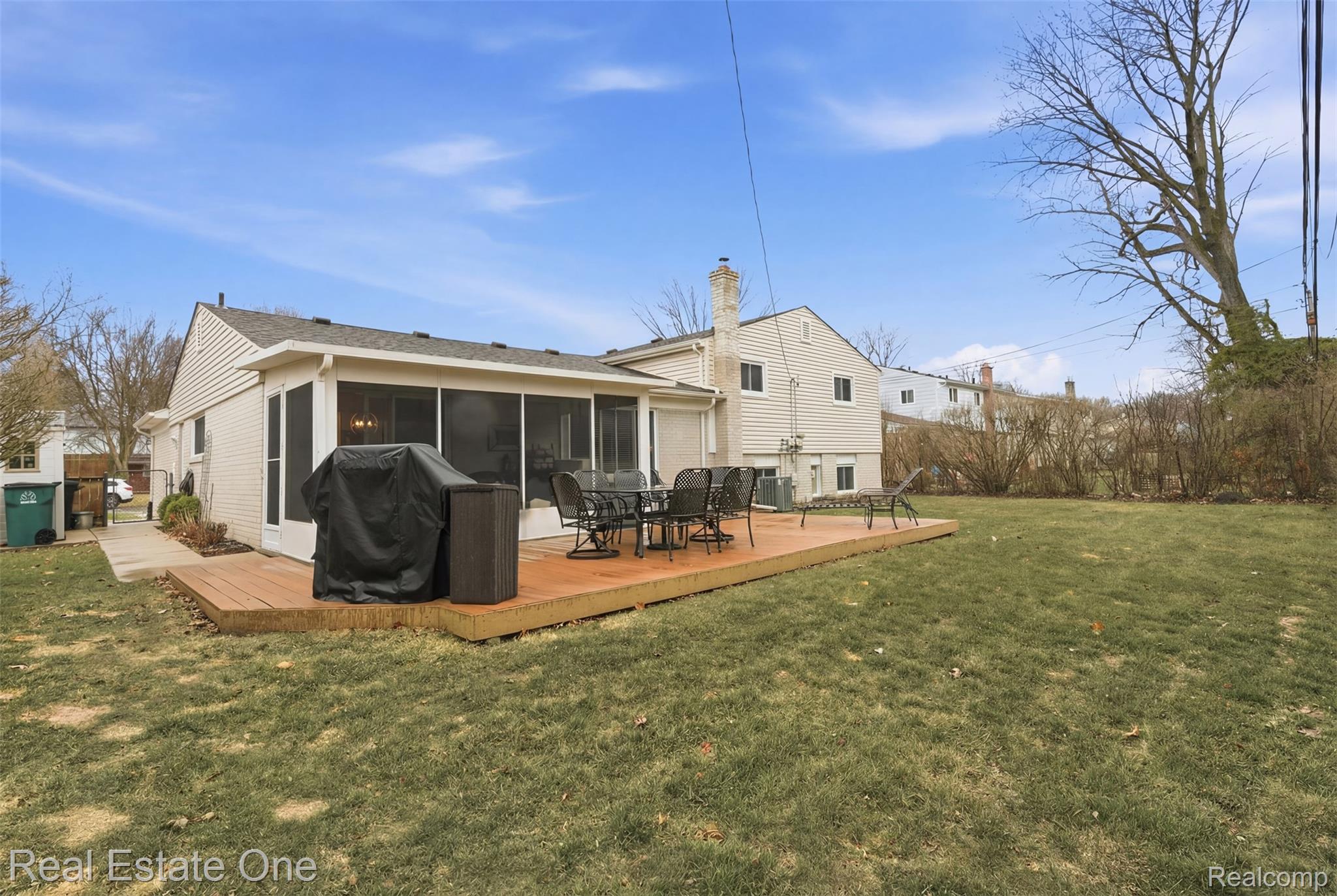 2327 Hillcrescent Drive