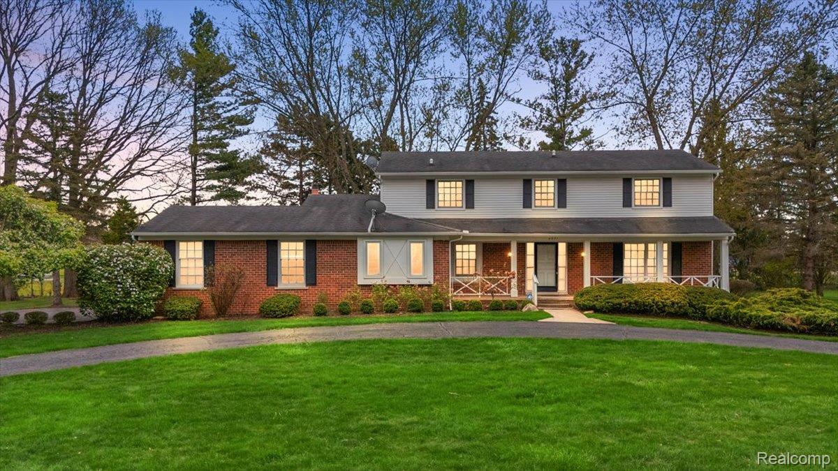4821 School Bell Lane