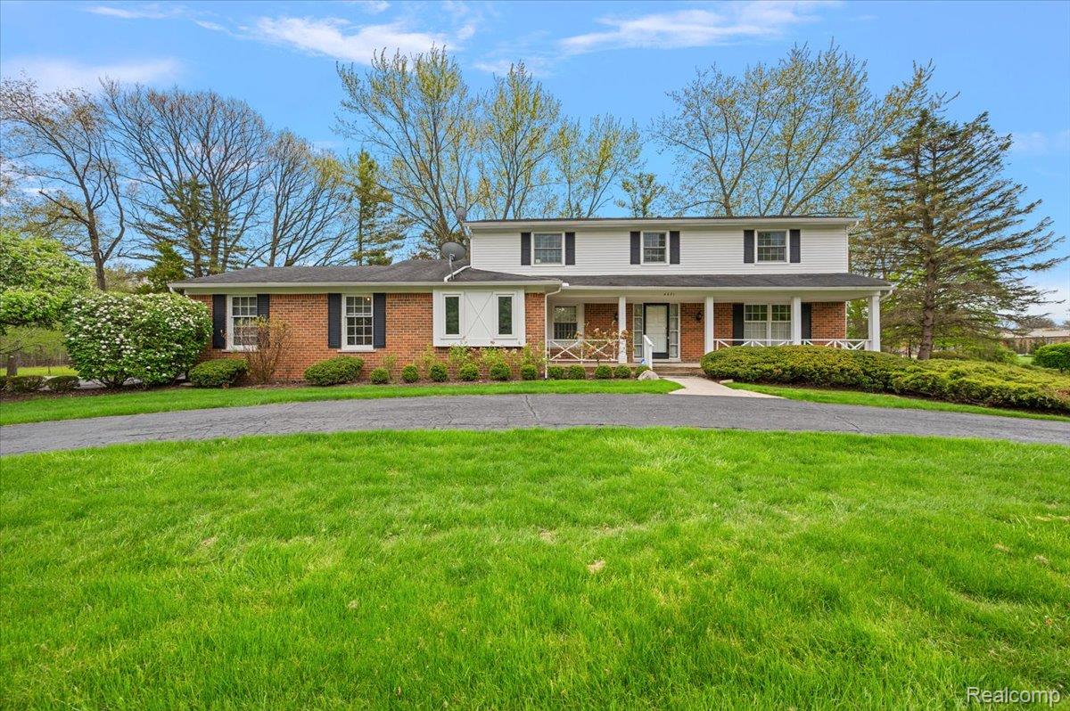 4821 School Bell Lane