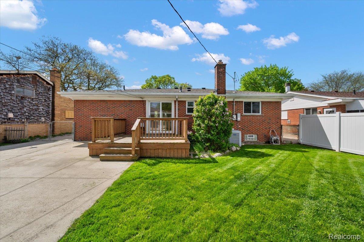 2704 Dunlop Street
