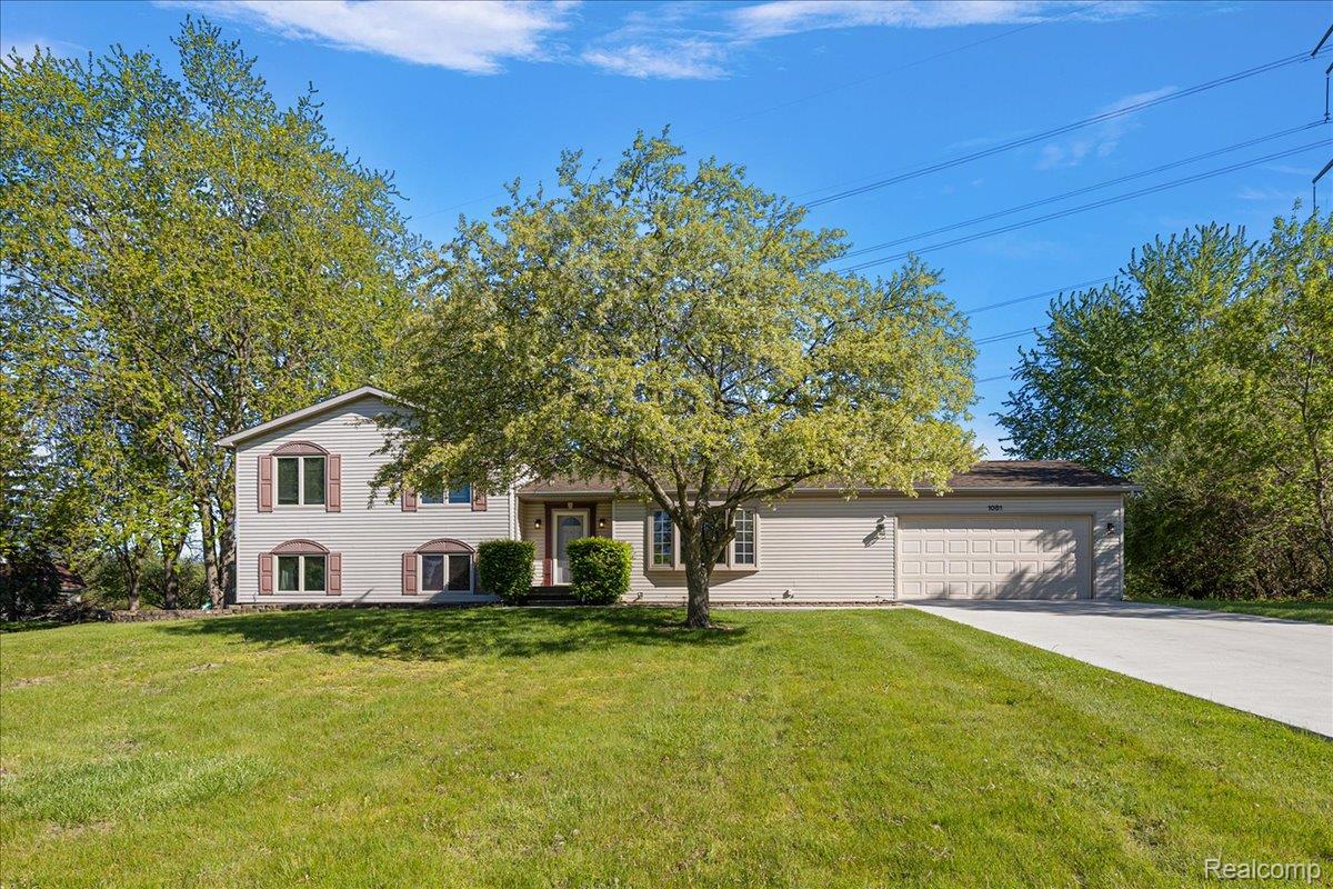 1081 Eagle Nest Drive