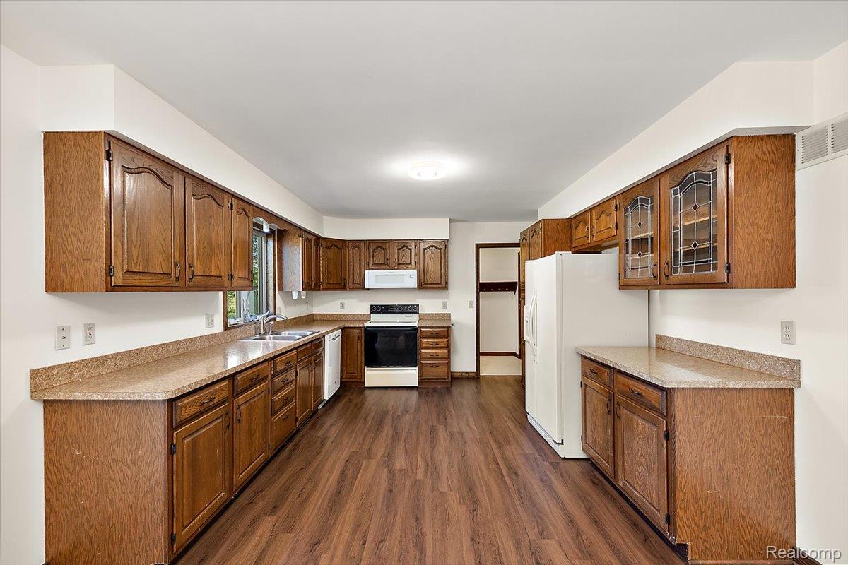 1081 Eagle Nest Drive