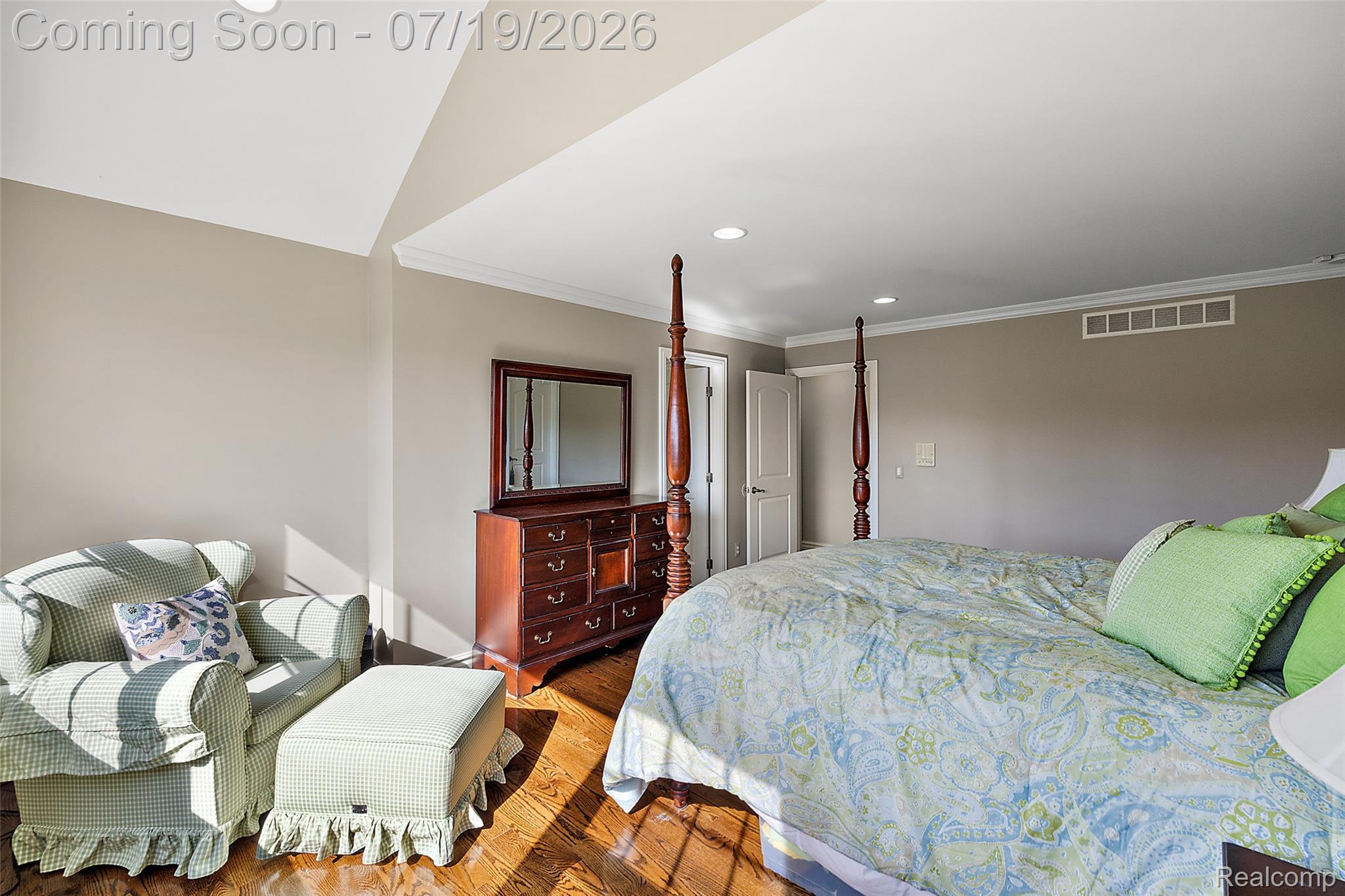 1370 Fieldway Drive
