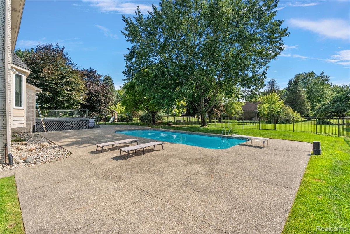 4190 Carbary Court