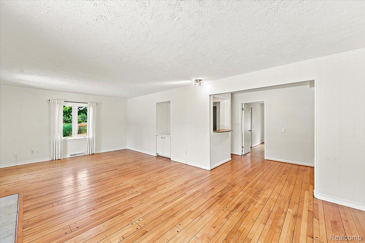 980 Sandhurst Road