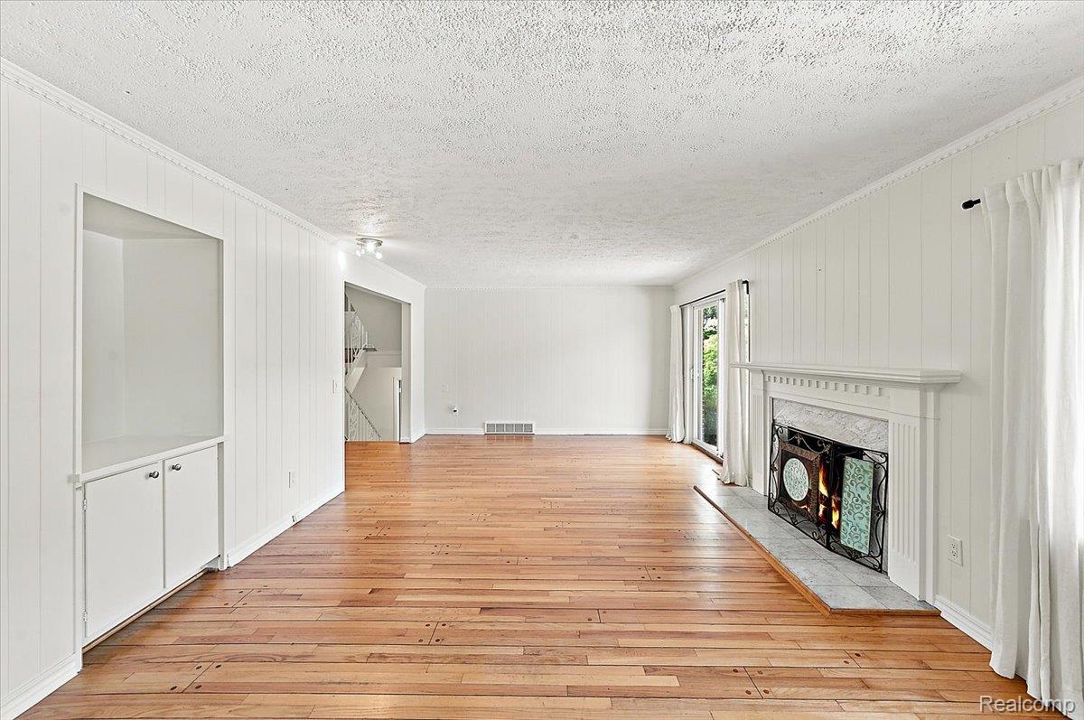 980 Sandhurst Road