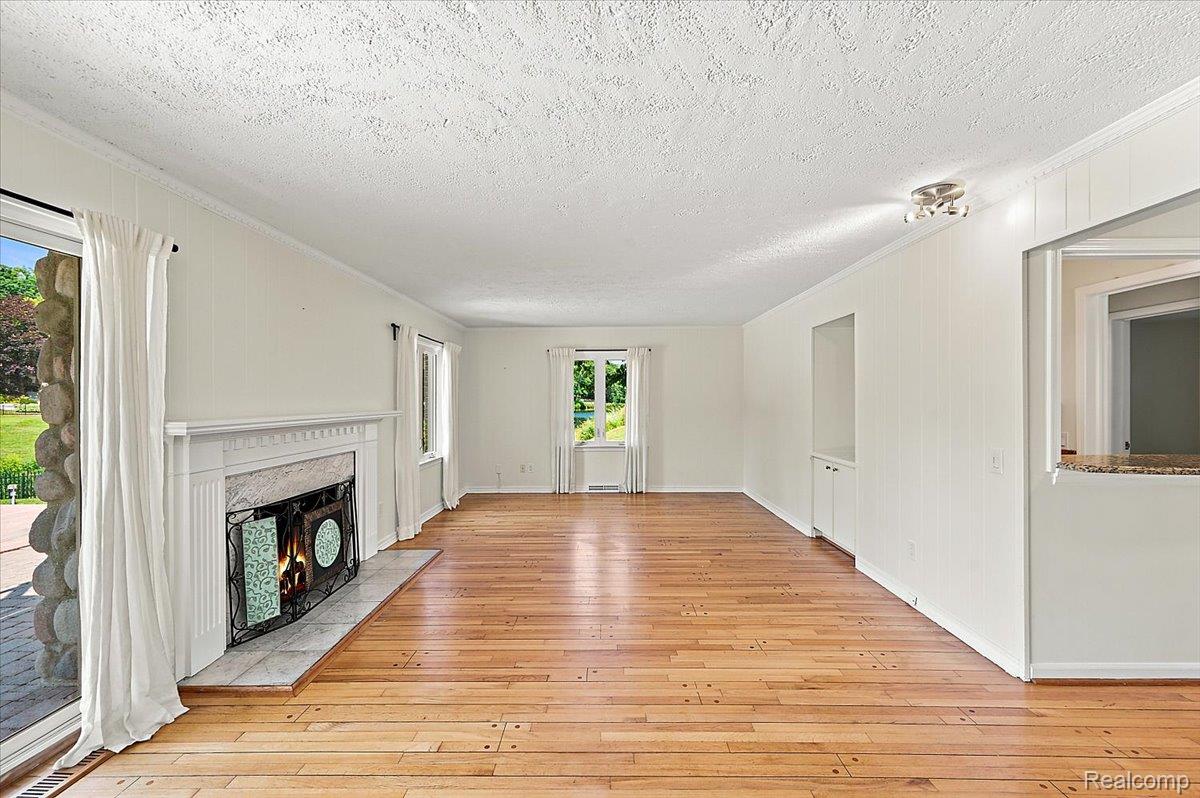 980 Sandhurst Road