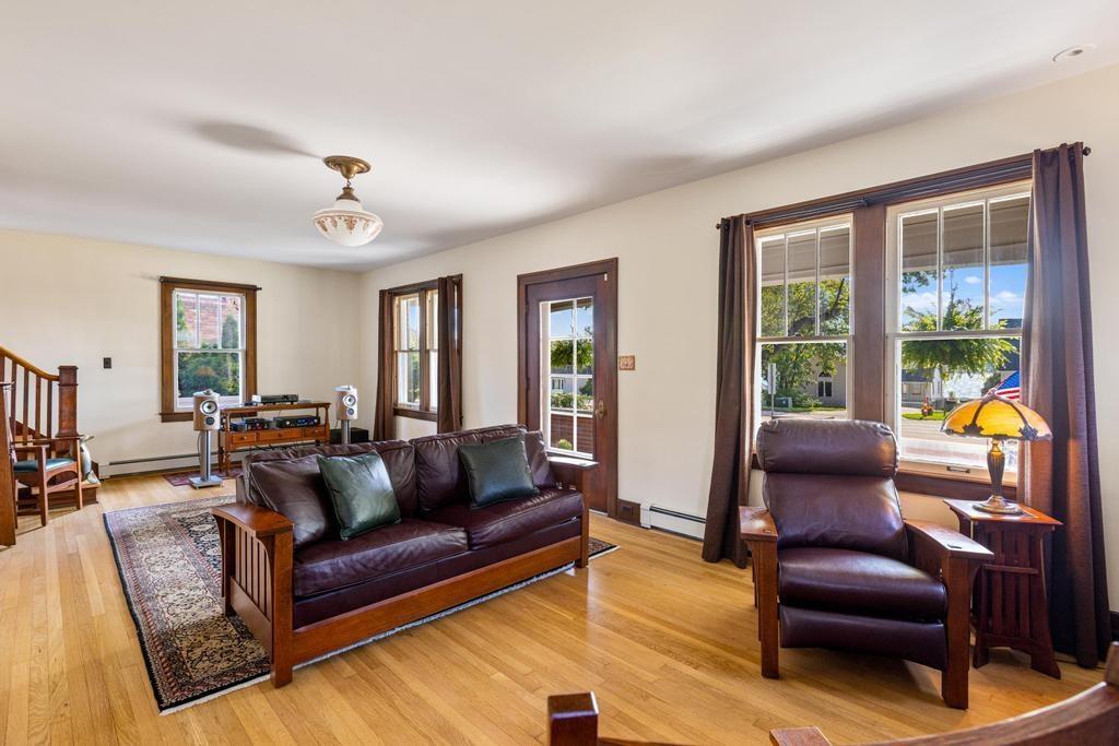 1059 N Riverside Avenue