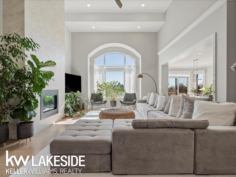 1122 Silver Creek Court