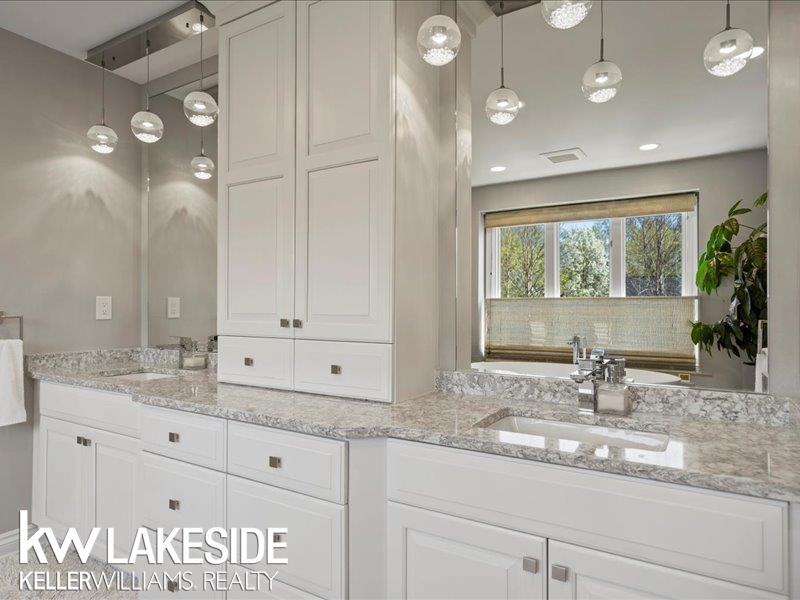 1122 Silver Creek Court