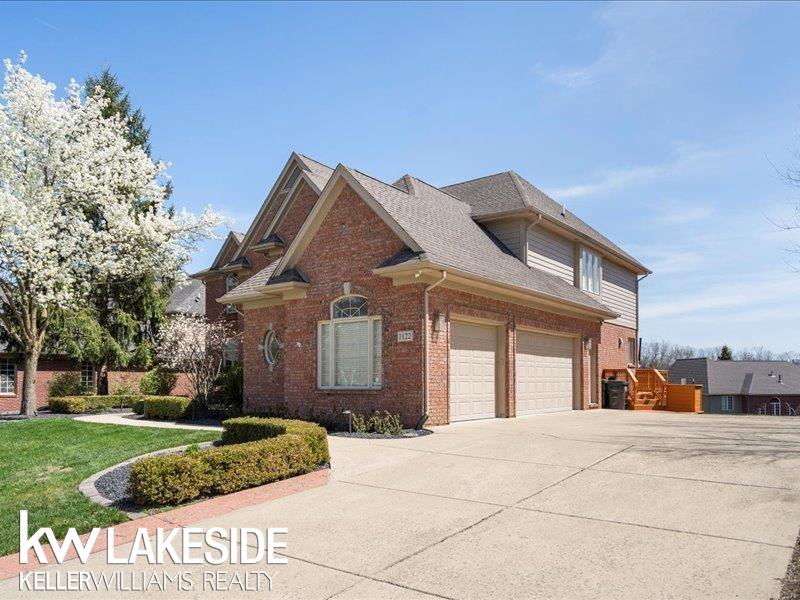 1122 Silver Creek Court