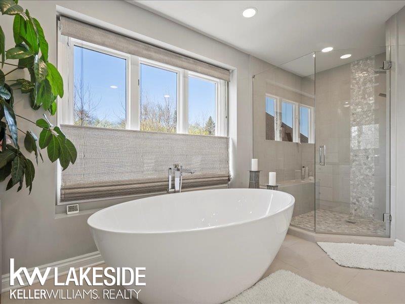 1122 Silver Creek Court