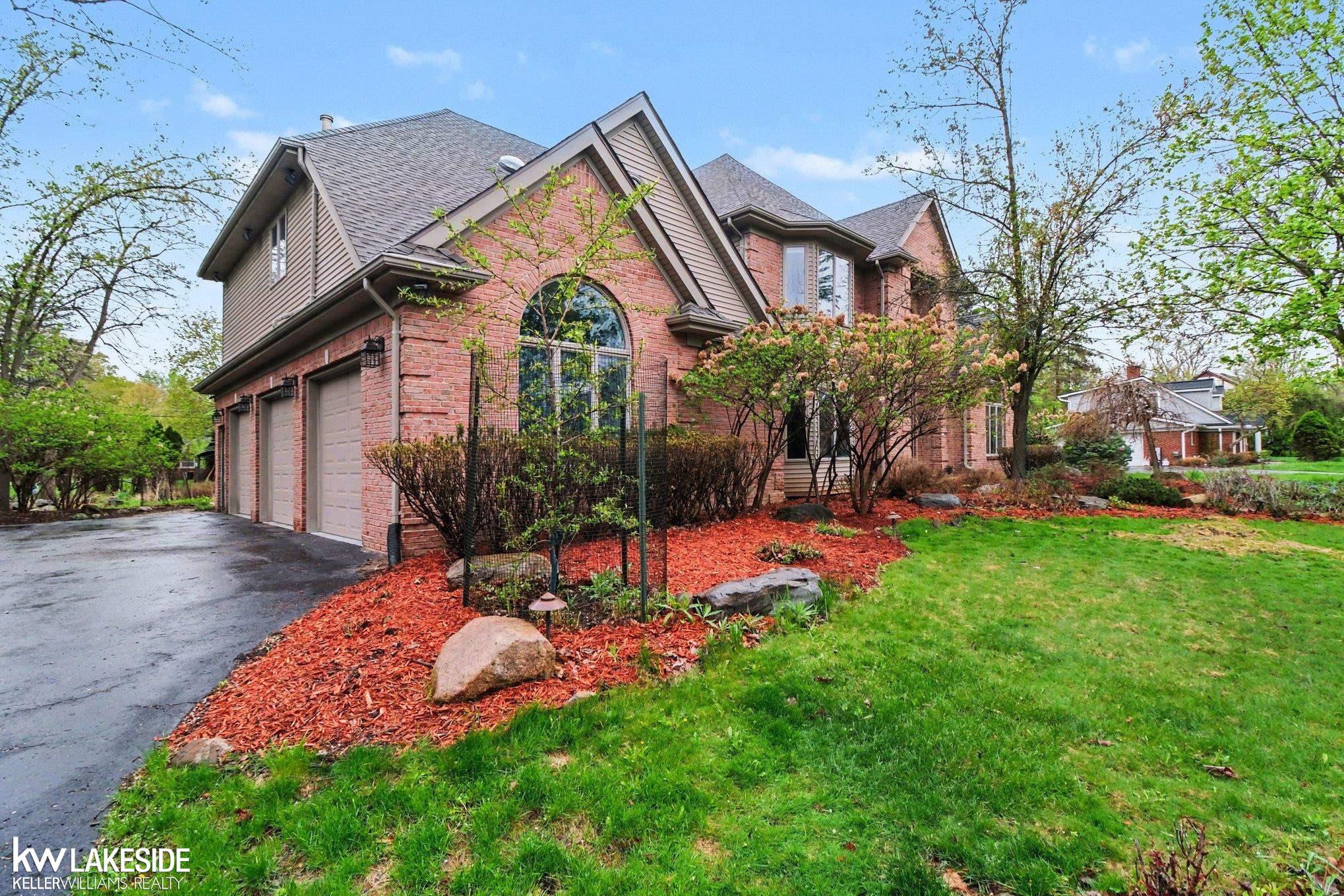 30515 Rushmore Circle