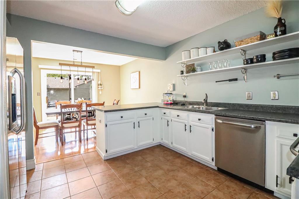 10403 Sun Gold Court