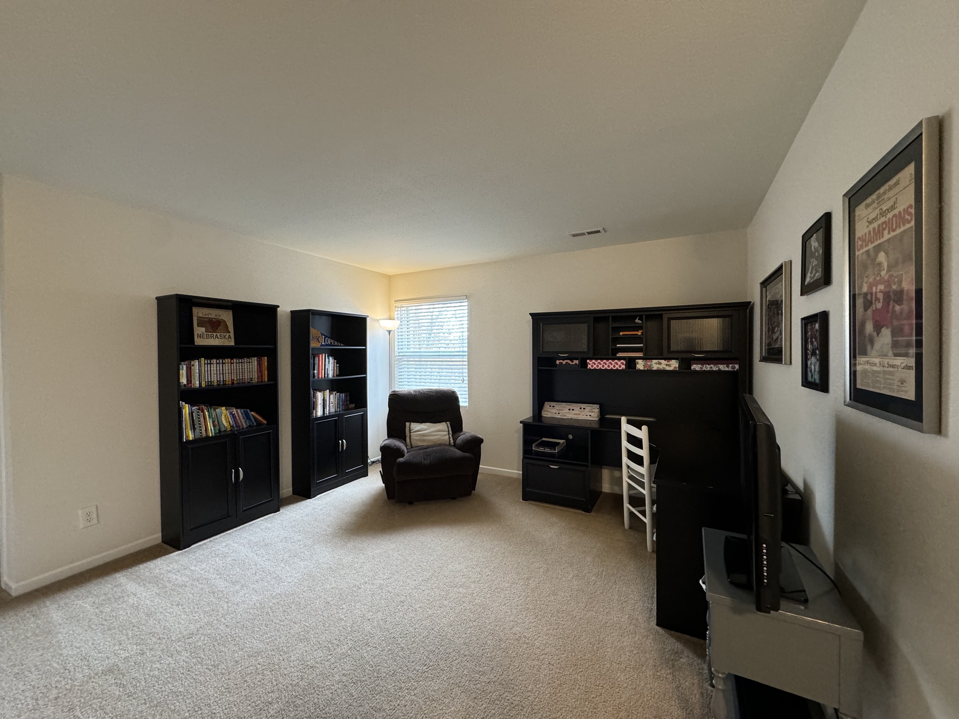 15403 Harmon Place