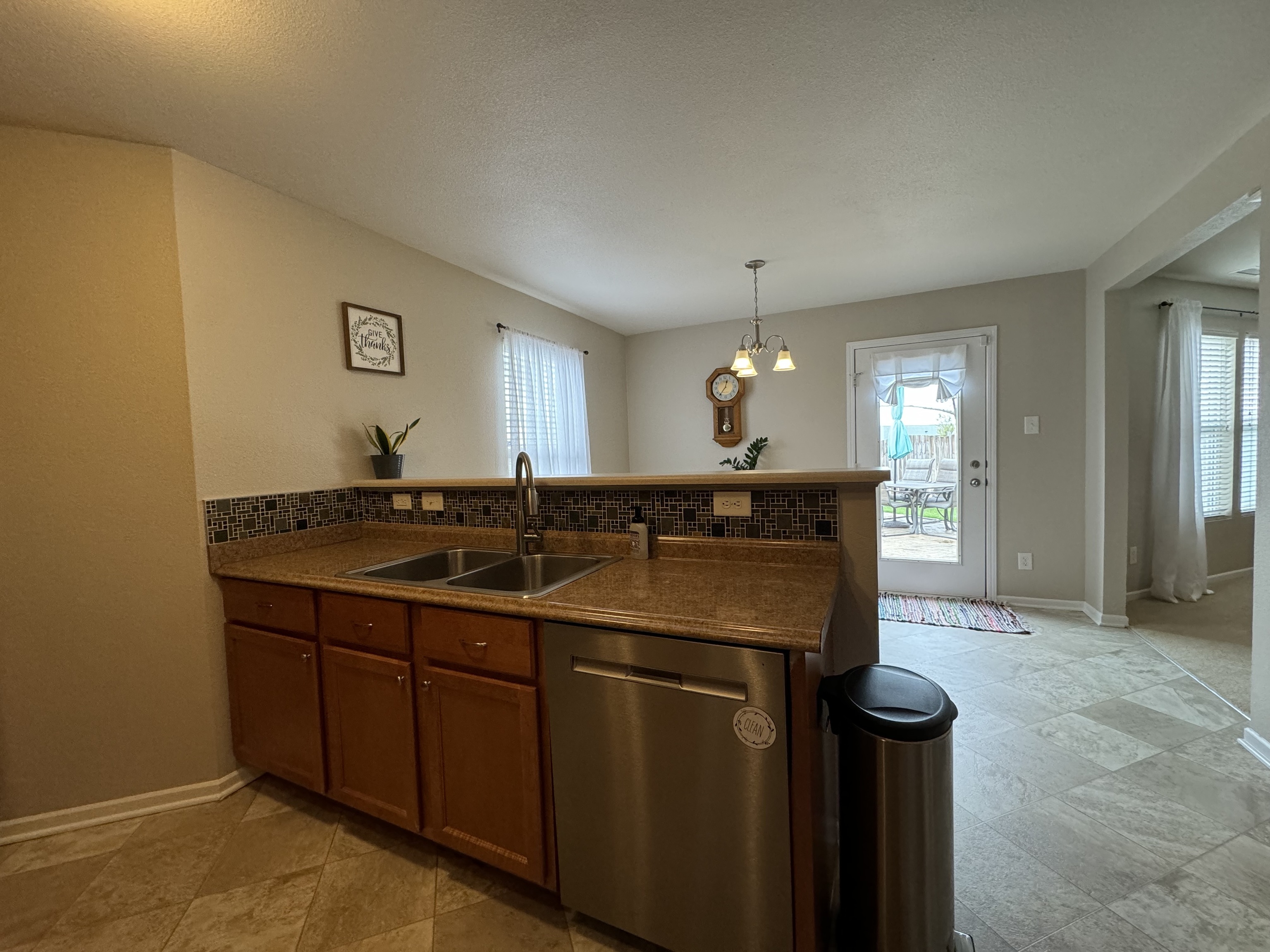 15403 Harmon Place