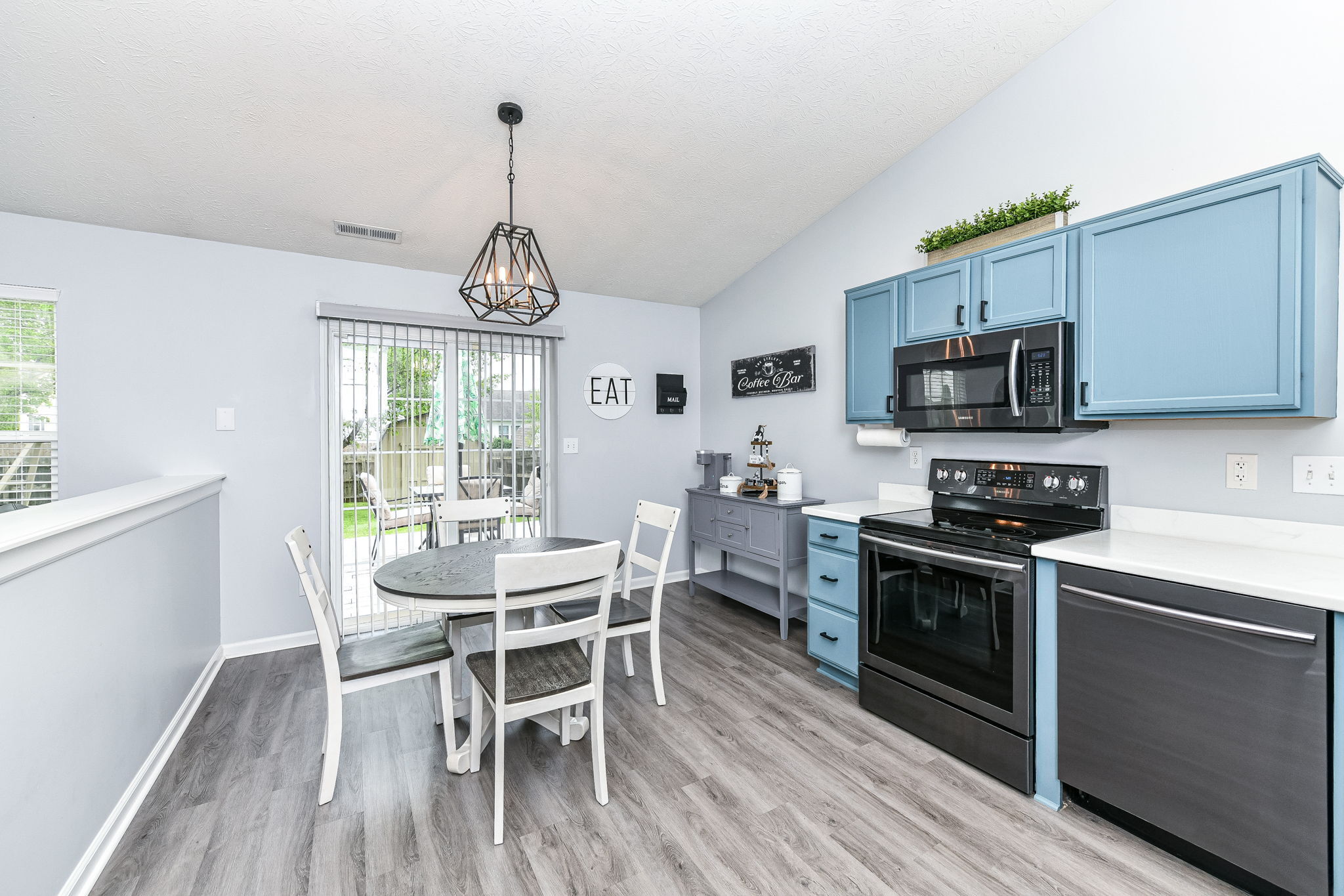 1137 Sunkiss Court