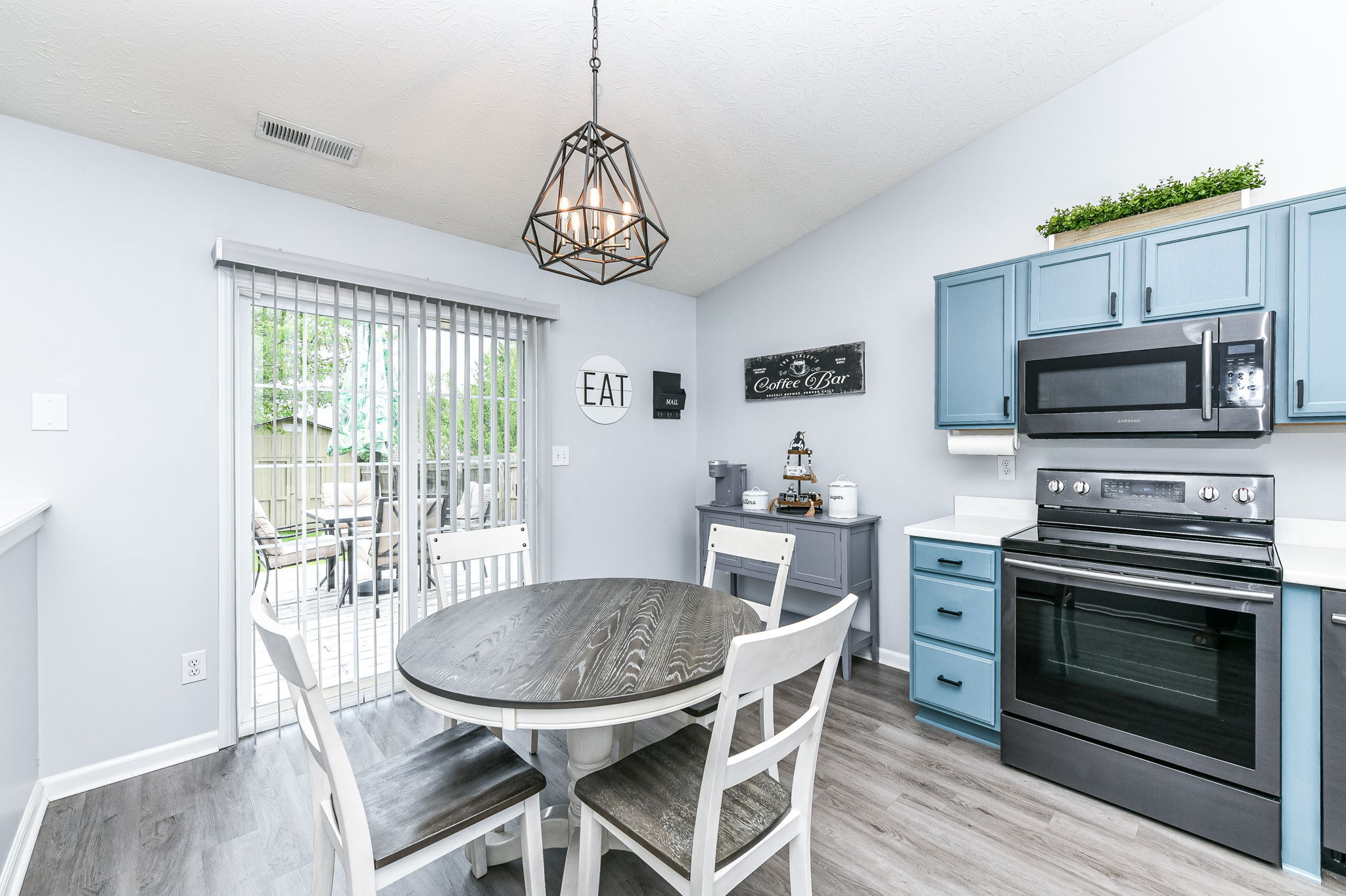1137 Sunkiss Court