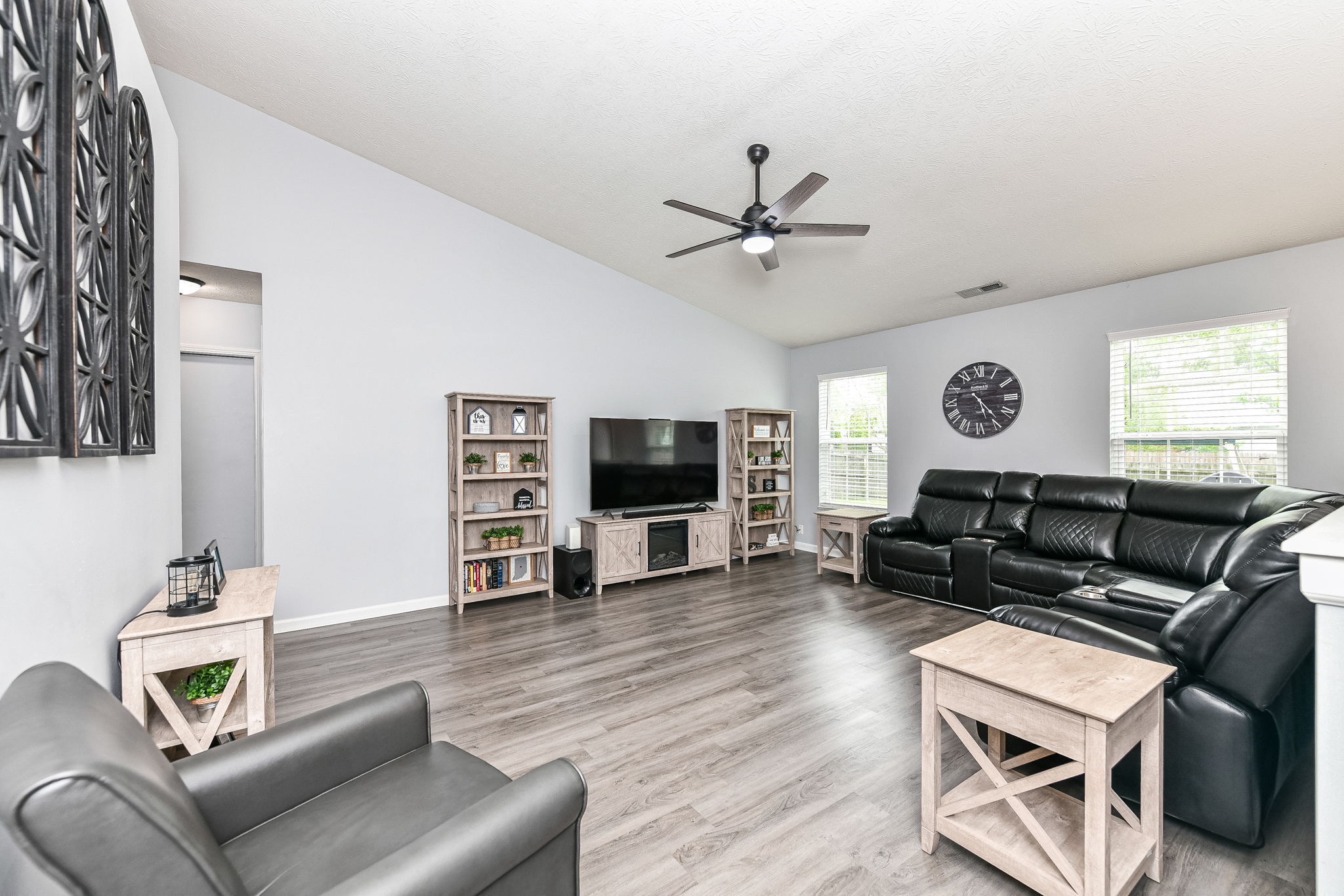 1137 Sunkiss Court