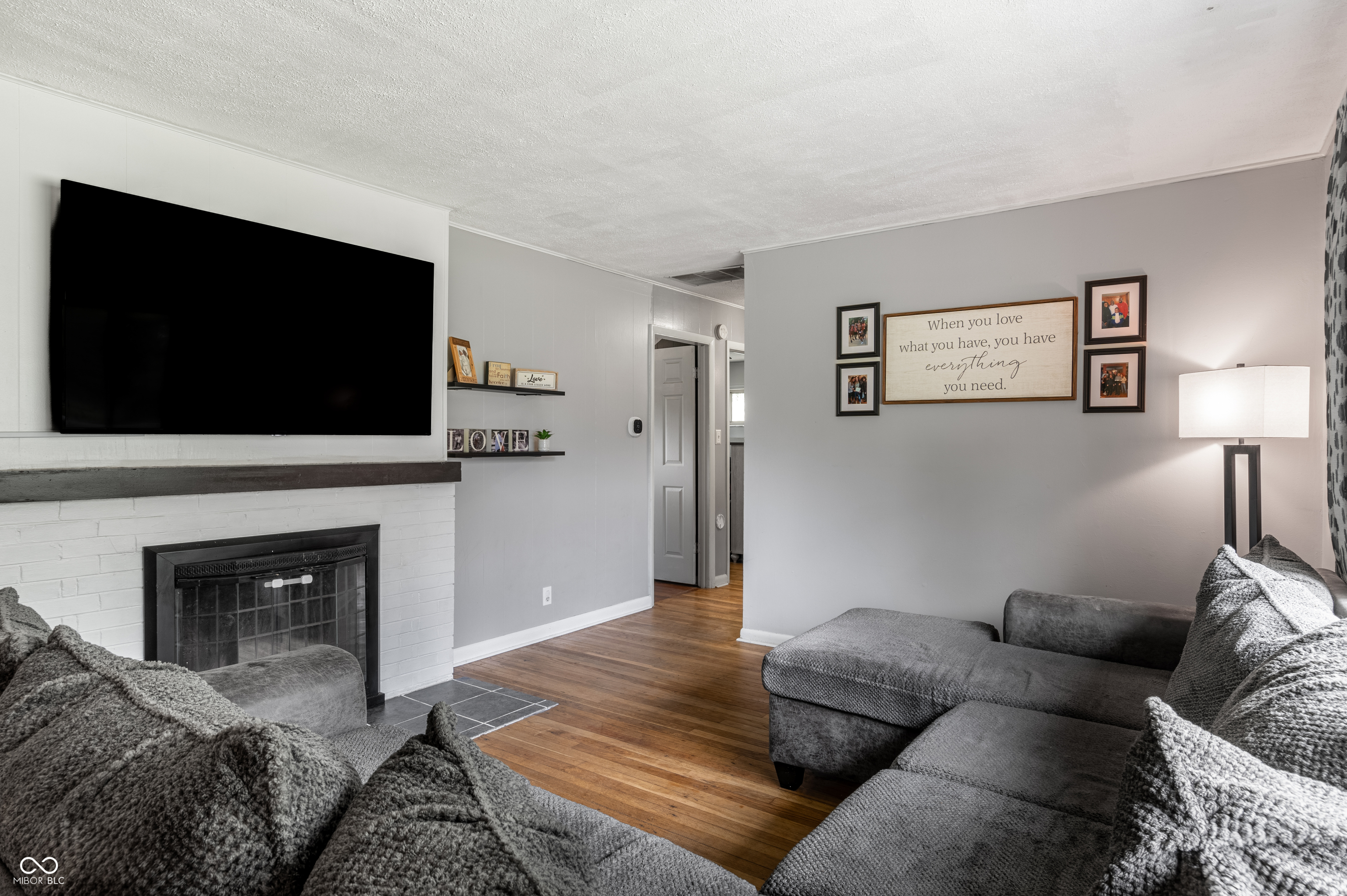 914 Delbrick Lane