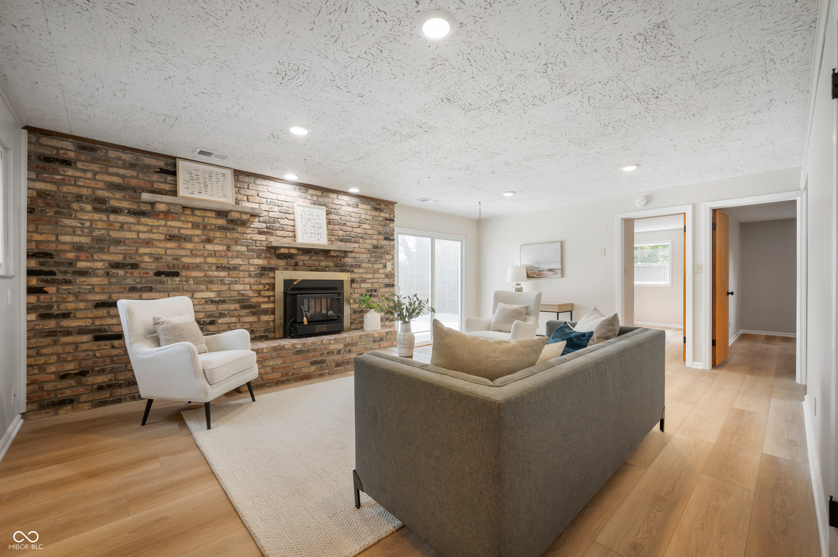 5847 Gloucester Circle