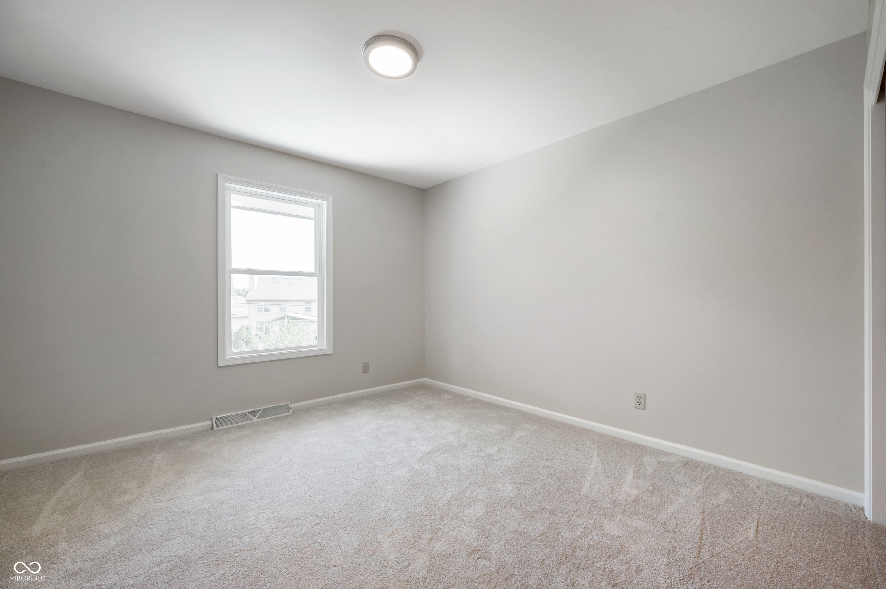 5847 Gloucester Circle