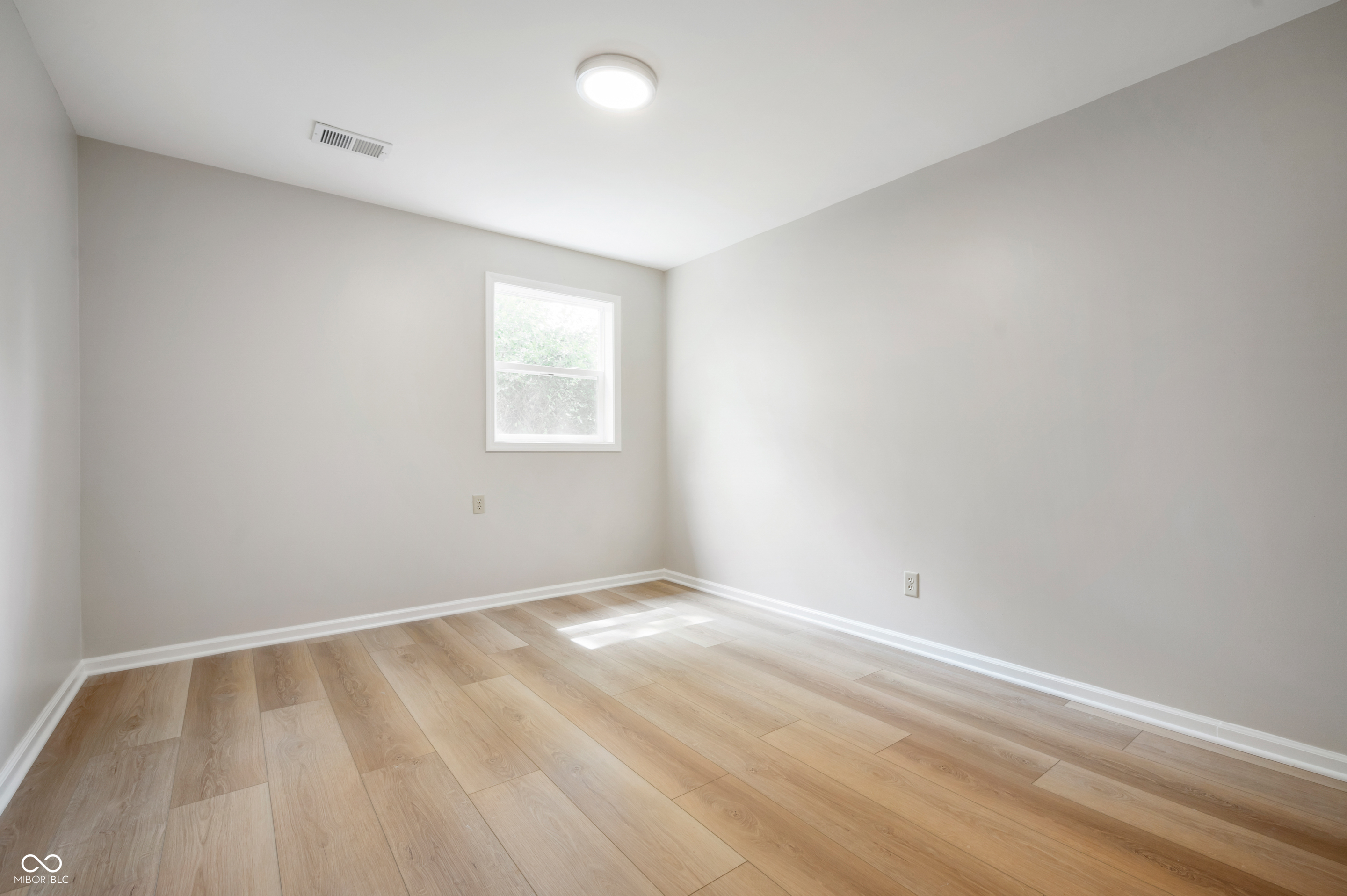 5847 Gloucester Circle