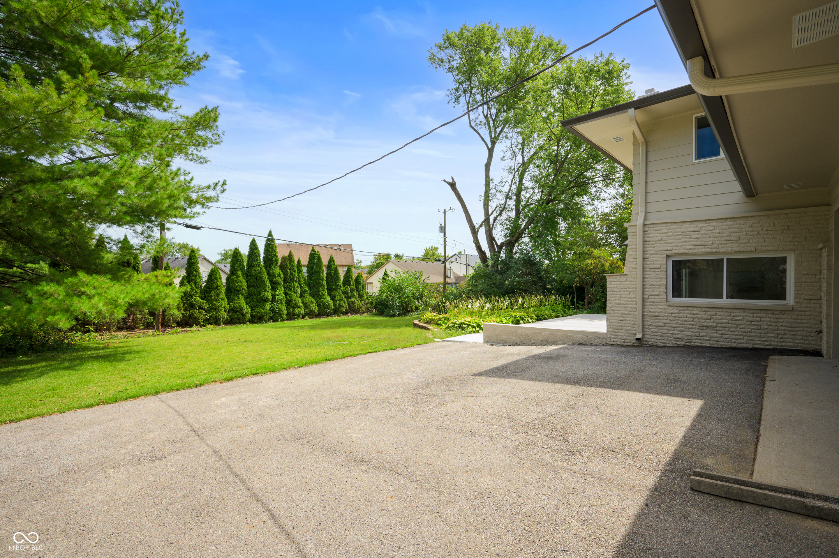5847 Gloucester Circle