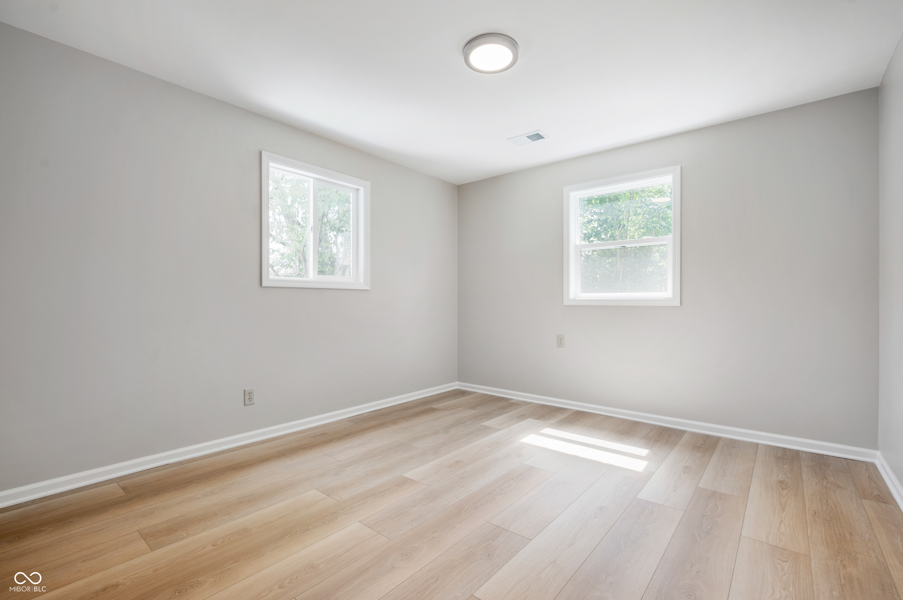 5847 Gloucester Circle