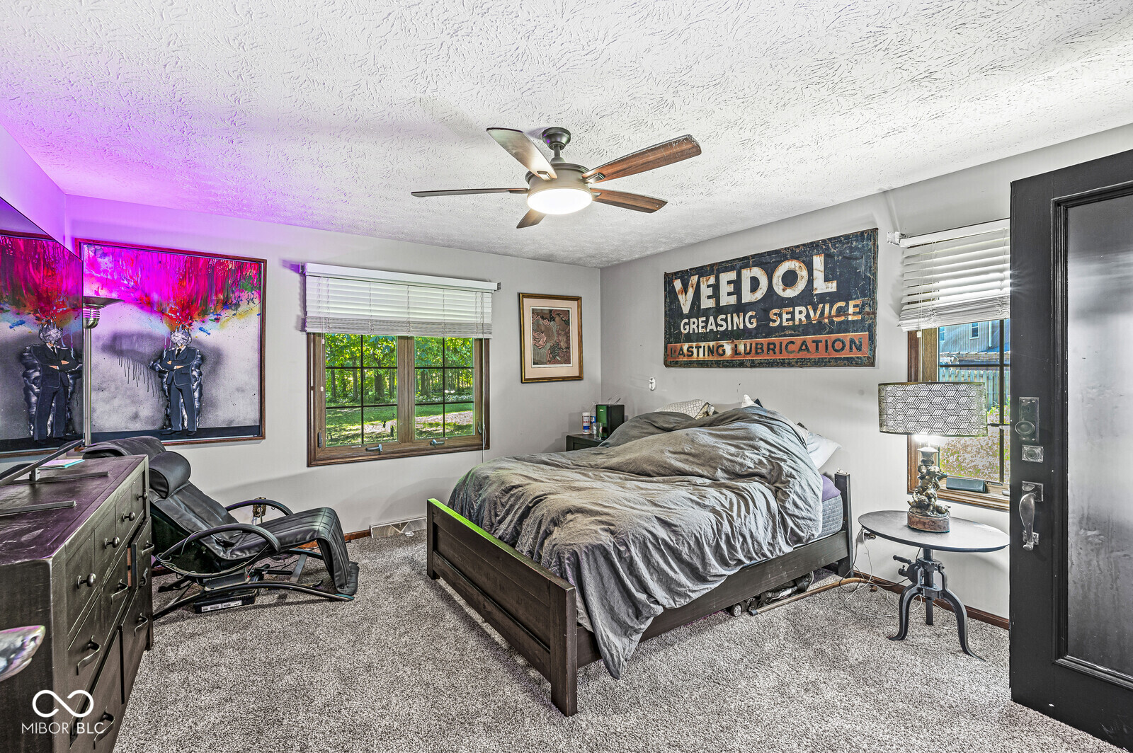 533 Swan Drive