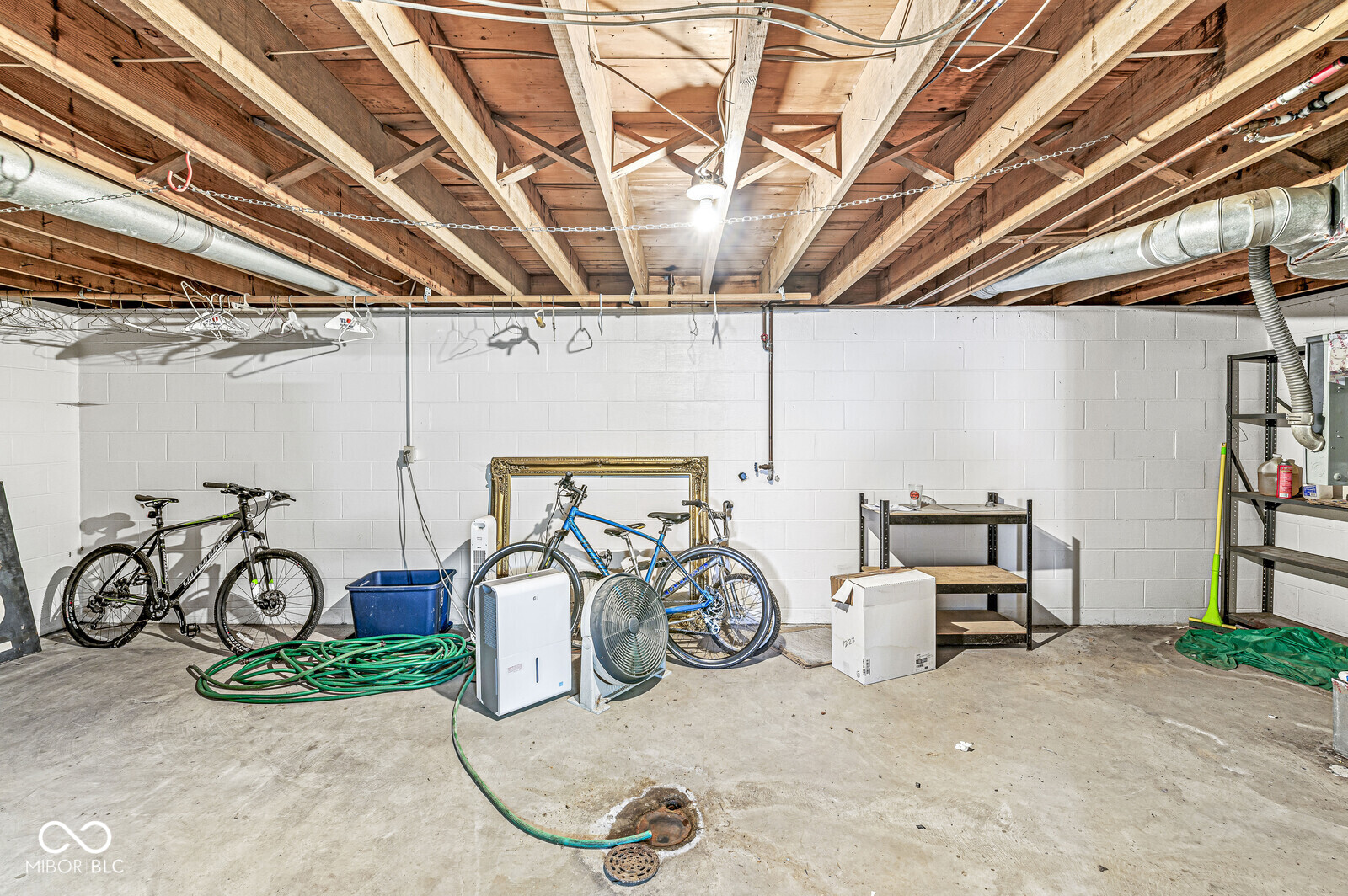 533 Swan Drive