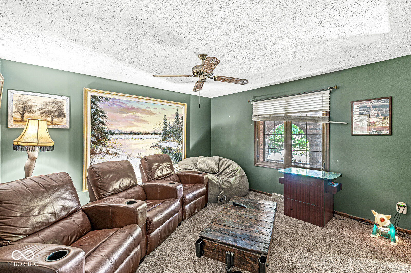 533 Swan Drive