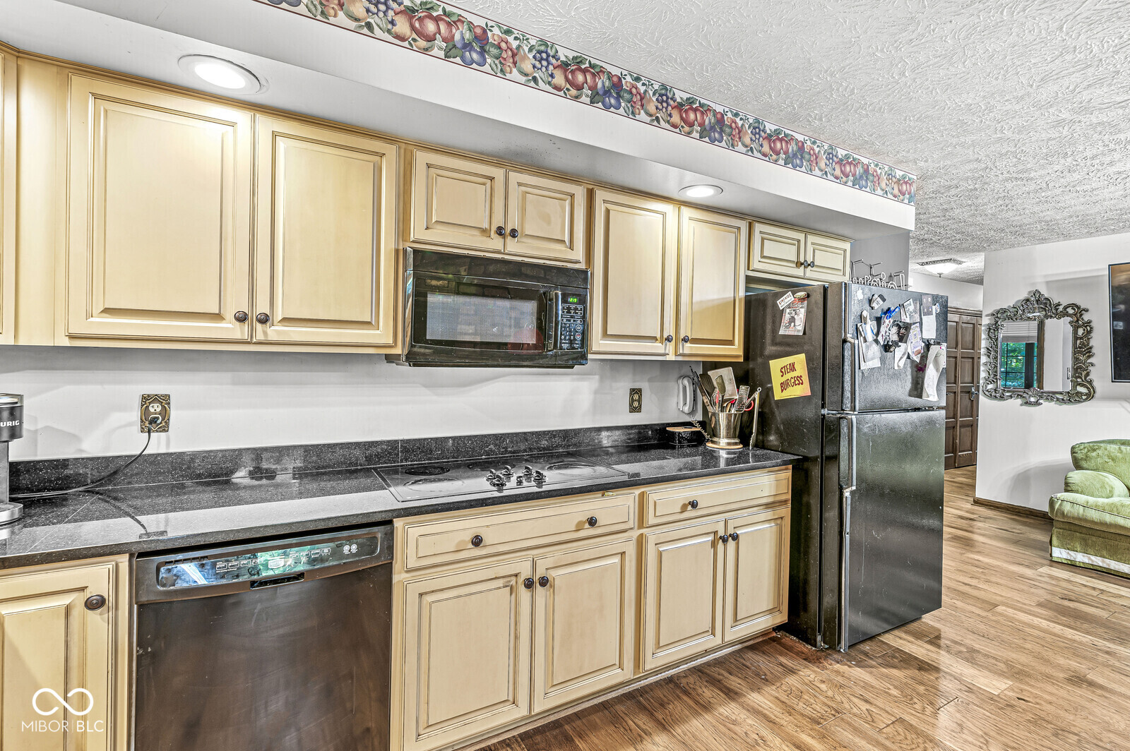 533 Swan Drive