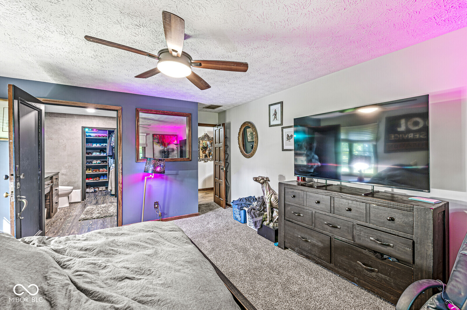 533 Swan Drive