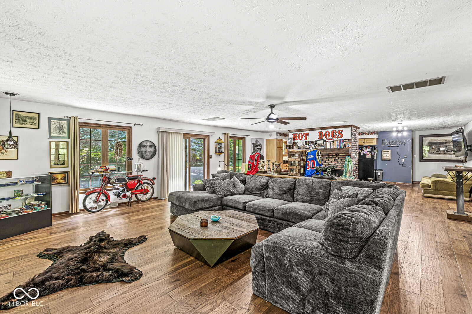 533 Swan Drive