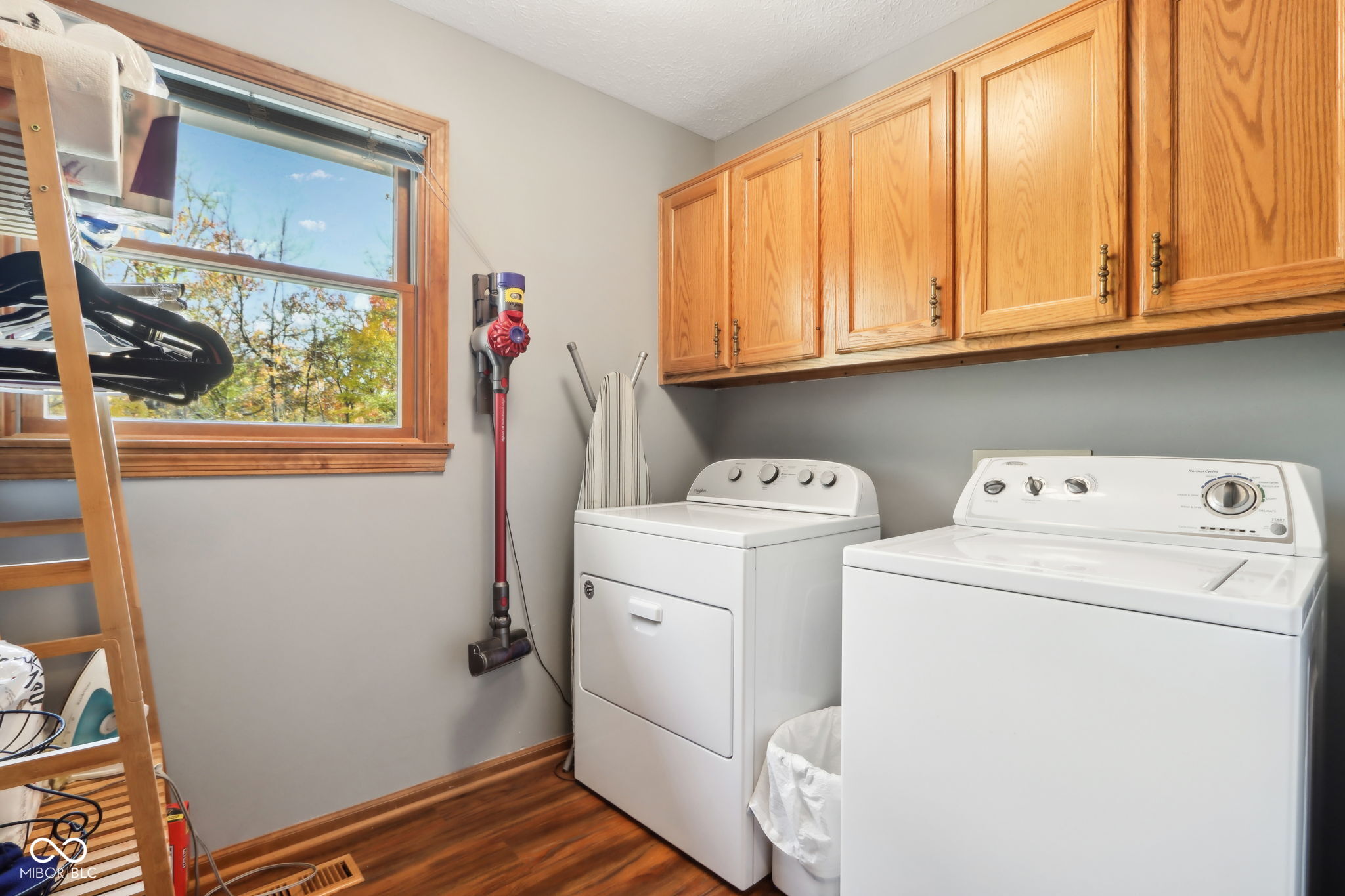8465 Twin Pointe Circle