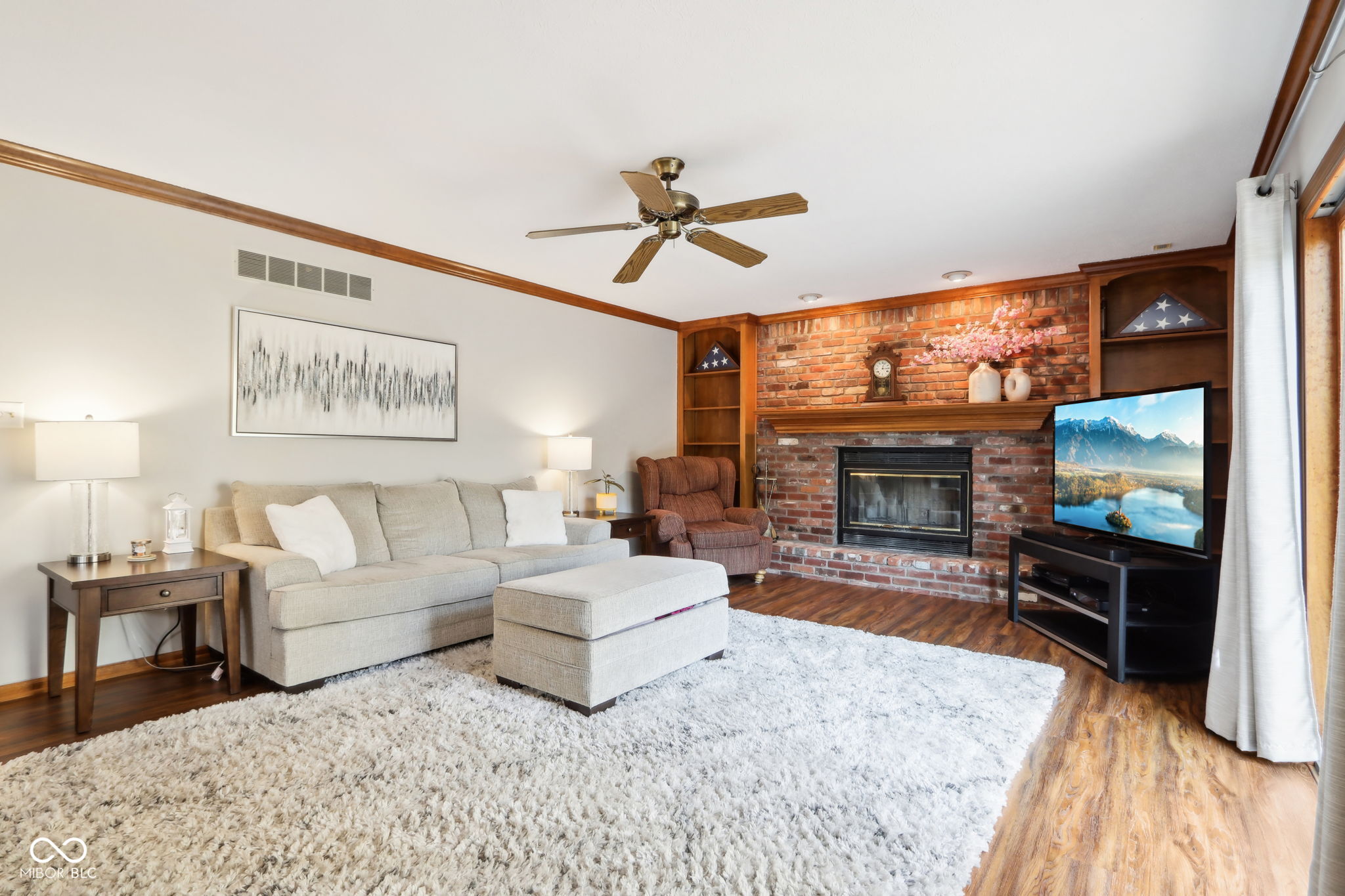 8465 Twin Pointe Circle