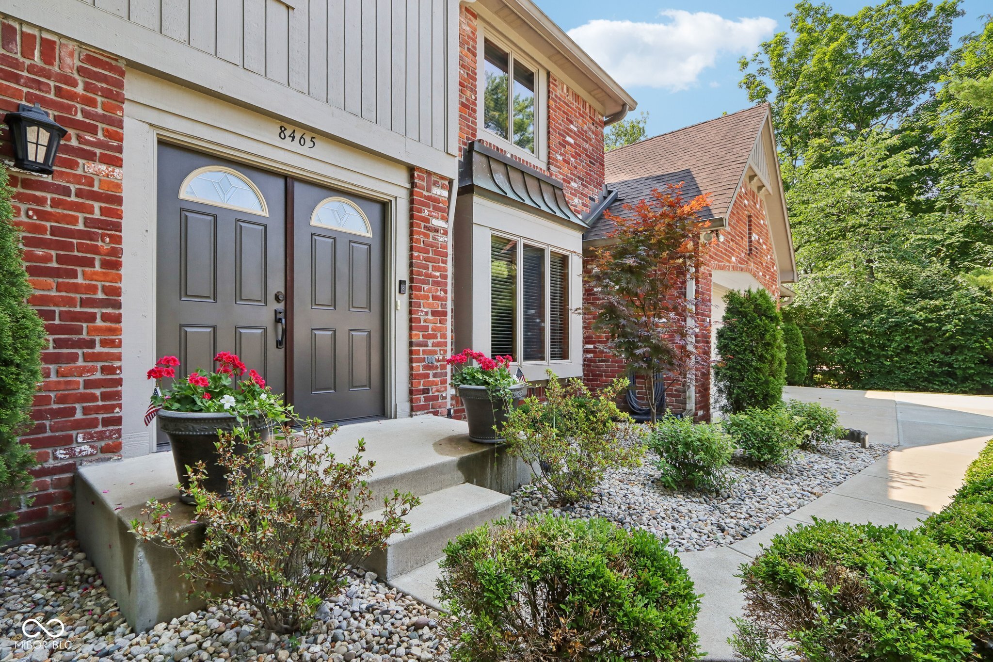 8465 Twin Pointe Circle