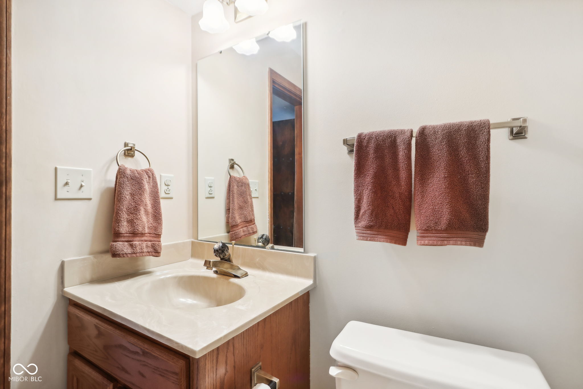 8465 Twin Pointe Circle