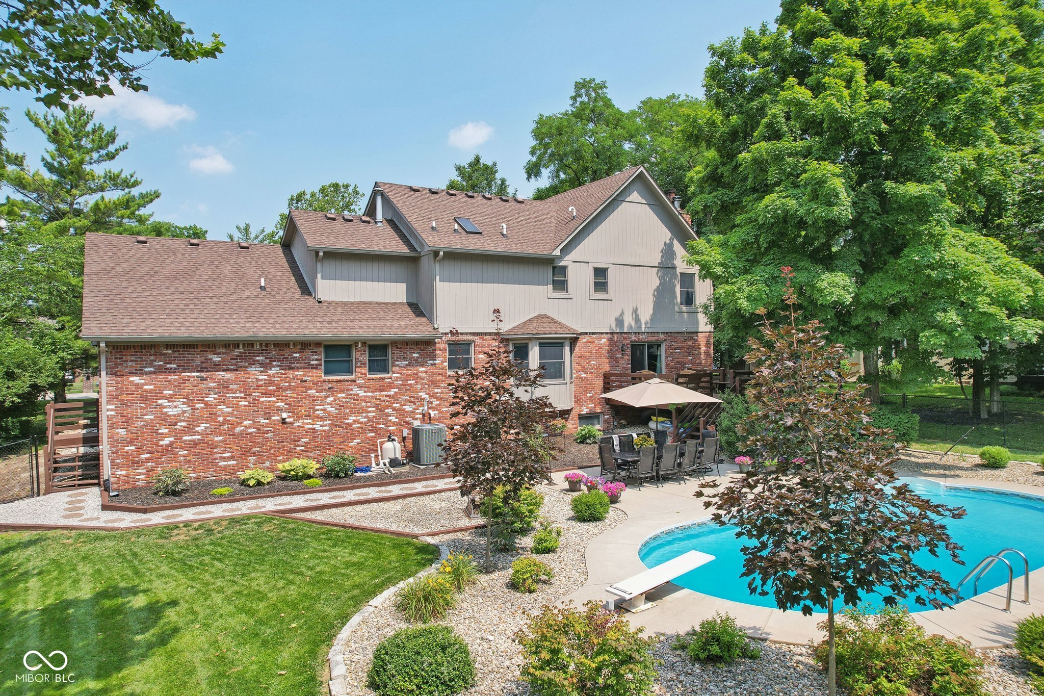 8465 Twin Pointe Circle