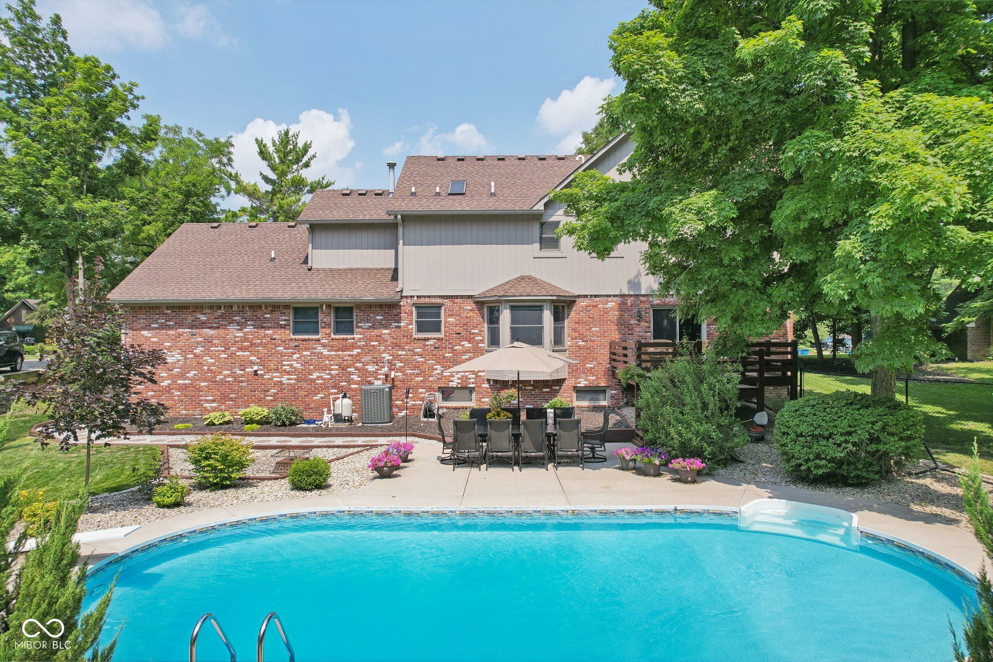8465 Twin Pointe Circle