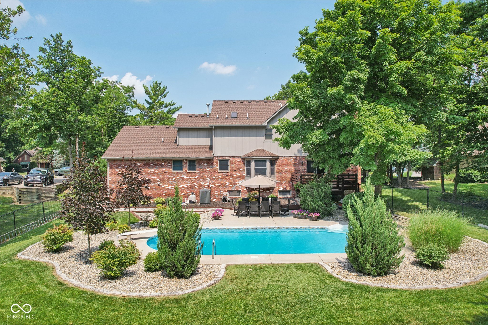 8465 Twin Pointe Circle