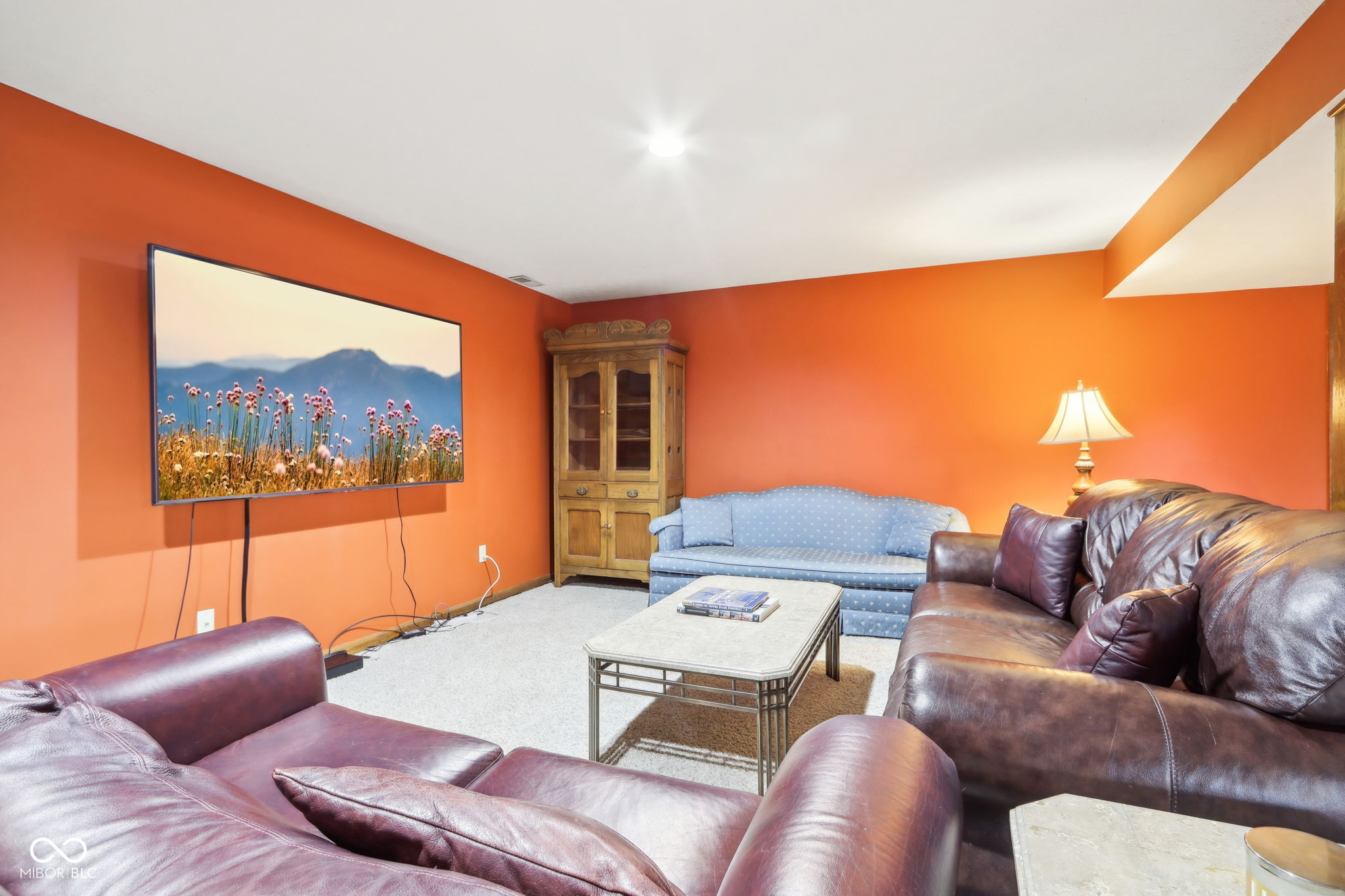 8465 Twin Pointe Circle