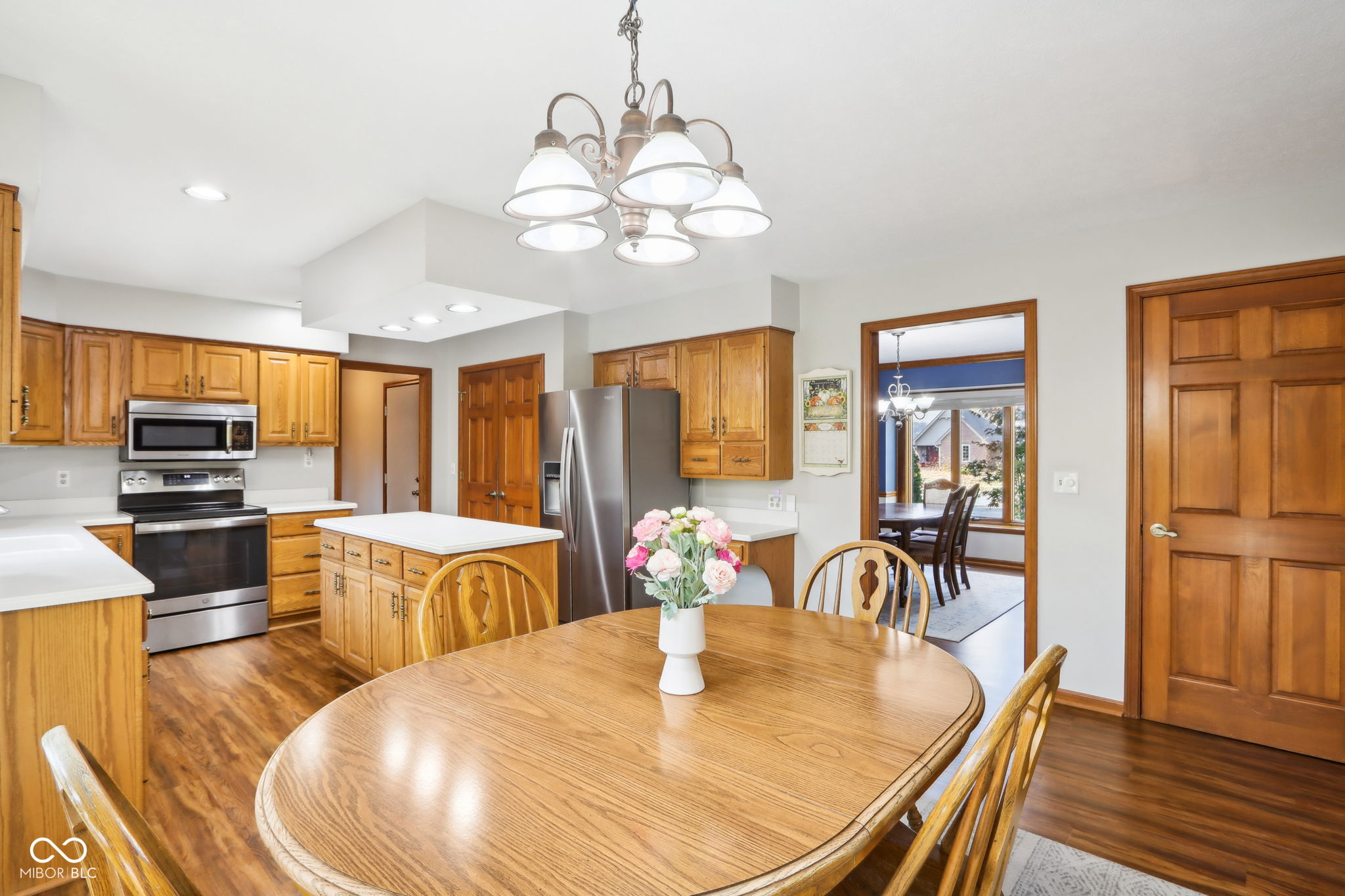 8465 Twin Pointe Circle