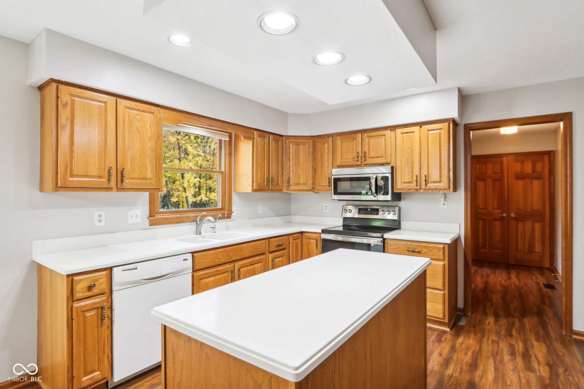 8465 Twin Pointe Circle
