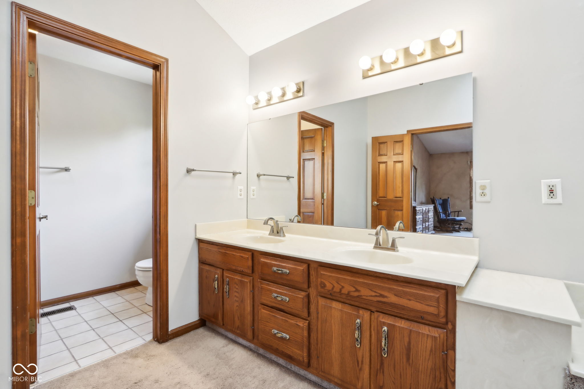 8465 Twin Pointe Circle