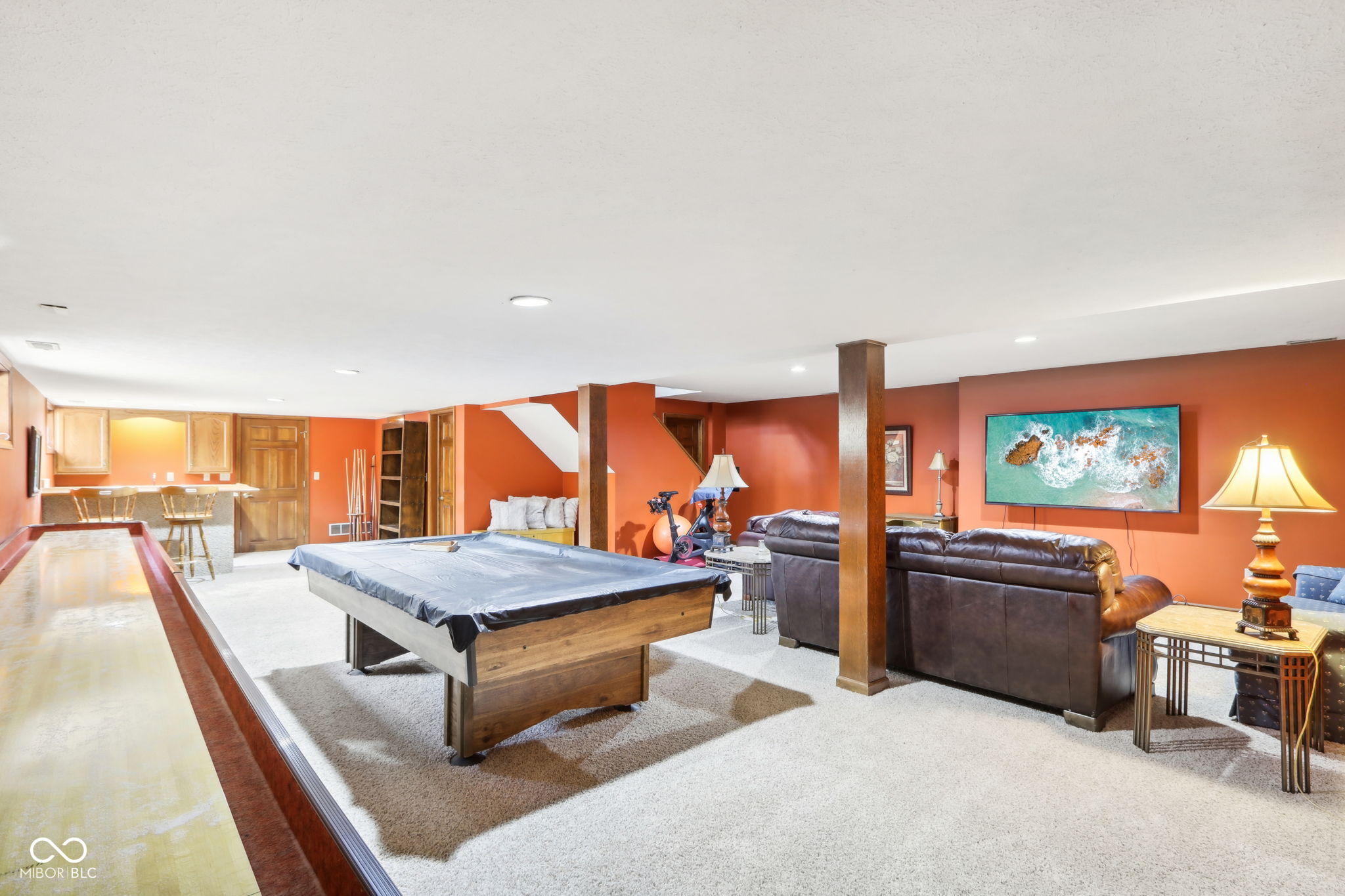 8465 Twin Pointe Circle