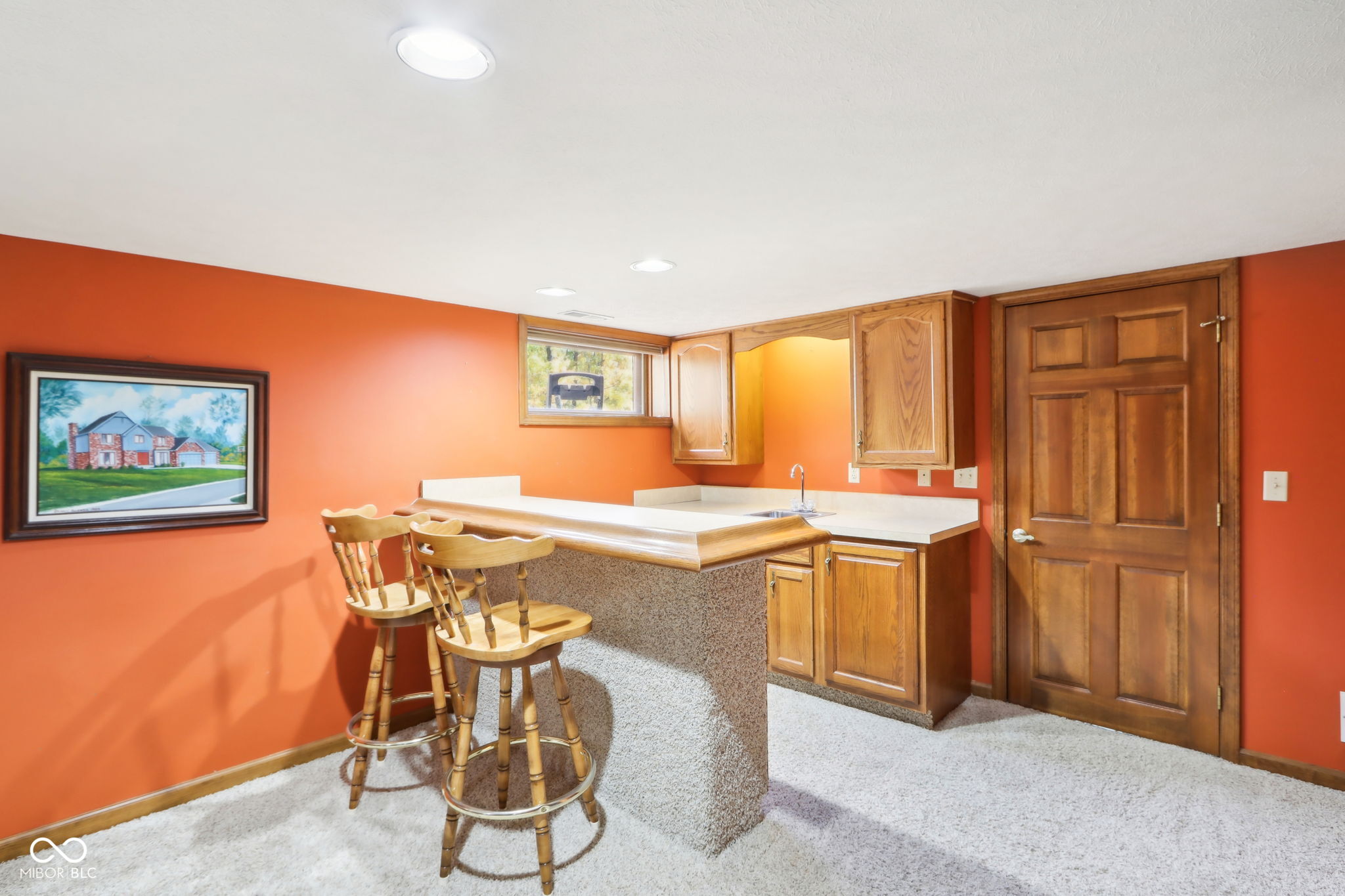 8465 Twin Pointe Circle