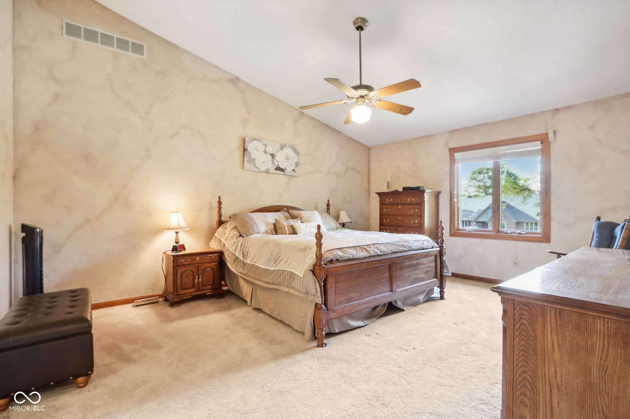 8465 Twin Pointe Circle