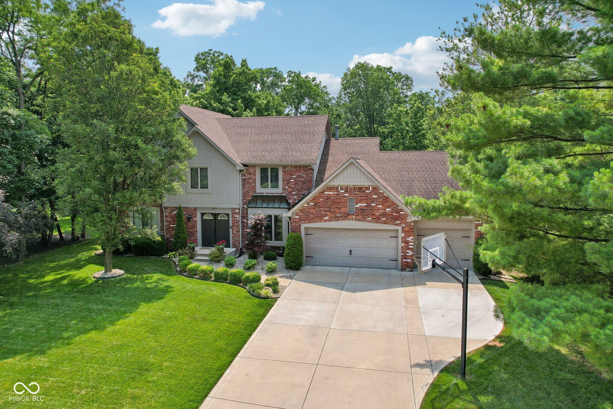 8465 Twin Pointe Circle